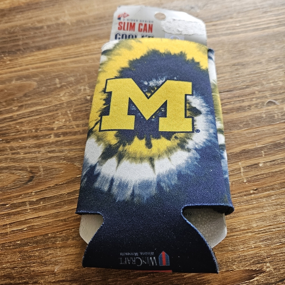 WinCraft Blue and Yellow Slim Can Cooler